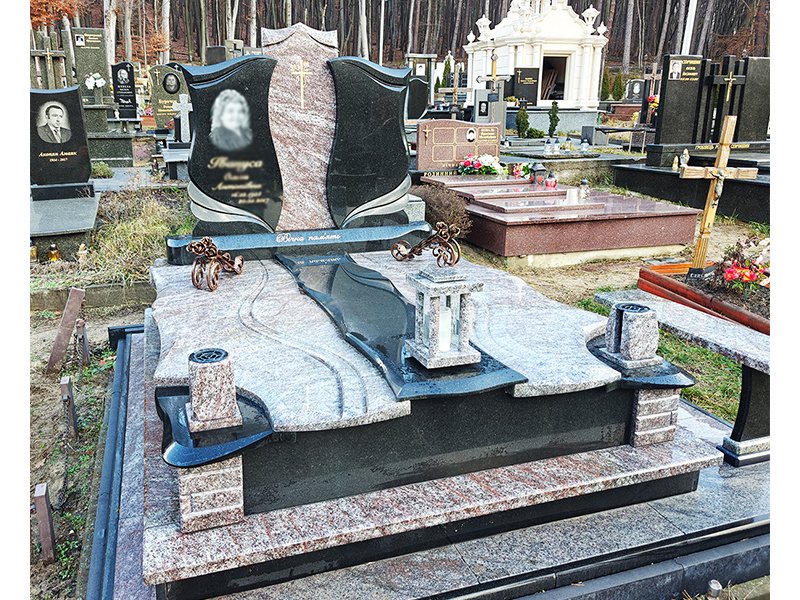 Пам'ятник 3