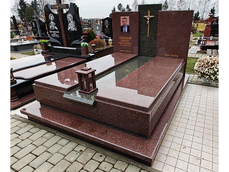 Пам'ятник 3