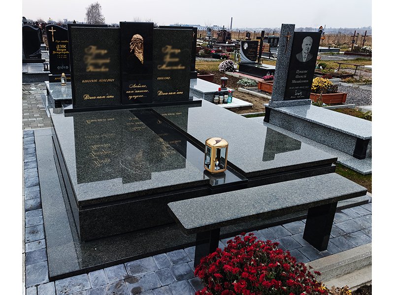 Пам'ятник 3