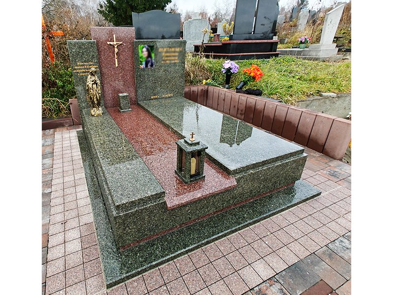 Пам'ятник 2