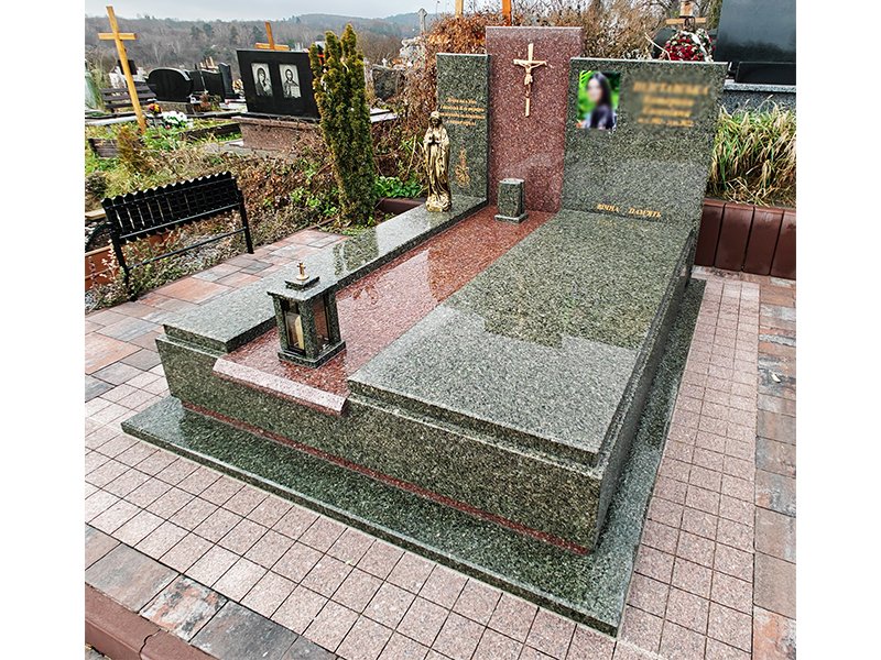 Пам'ятник 1