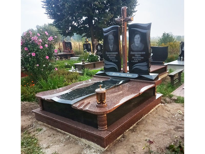 Пам'ятник 2