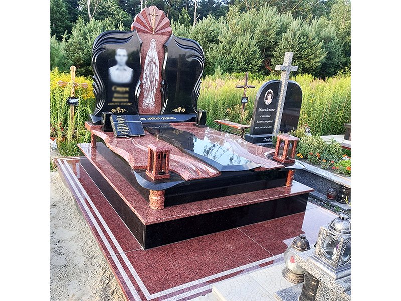 Пам'ятник 2
