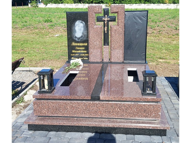 Пам'ятник 3