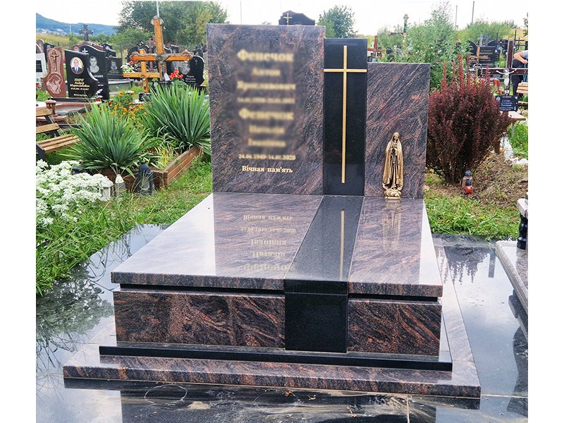 Пам'ятник 2