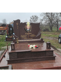 Памятник гранитный для двух захоронений буськ львовская область