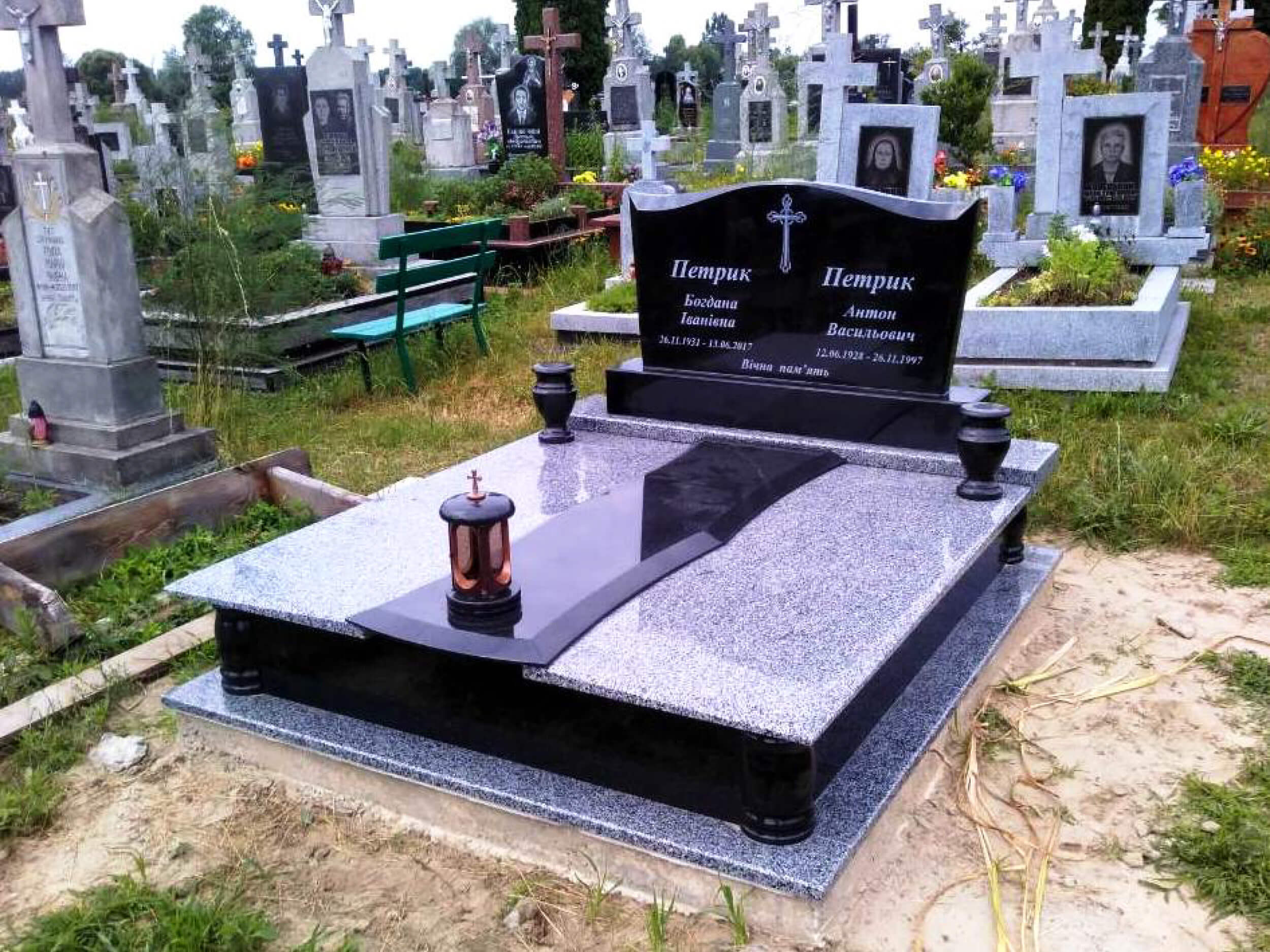 Пам'ятник гранітний для двох поховань борислав львівська область