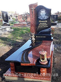 Памятник одинарный из красного и черного гранита размер 196х86см